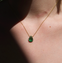 Load image into Gallery viewer, Elisabeth Bell Jewelry Pear Emerald Necklace