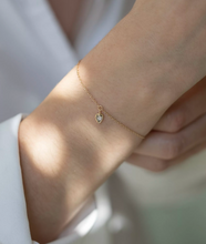 Load image into Gallery viewer, Celine Daoust Diamond Heart Bracelet