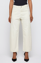 Load image into Gallery viewer, Moussy Gusset Gargo Pomonok in Ivory
