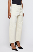 Load image into Gallery viewer, Moussy Gusset Gargo Pomonok in Ivory
