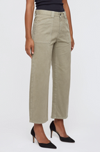 Load image into Gallery viewer, Moussy Gusset Cargo Pomonok in Khaki
