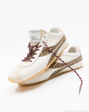 Load image into Gallery viewer, Oncept Essex Sneakers Snow Leopard
